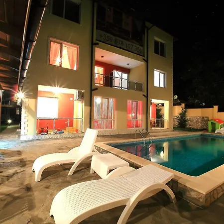 Deluxe Poolview Maisonette Paris In Panoramic Roof Complex *